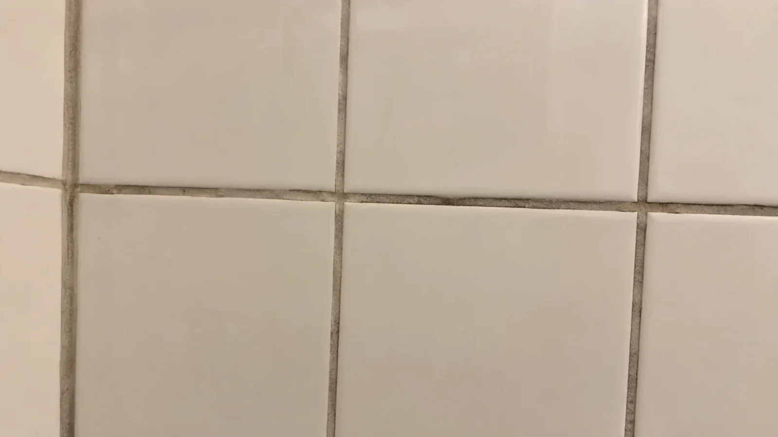 Dirty Bathroom Tiles and Grout? Here are Easy Tips to Have Them Shining Again...