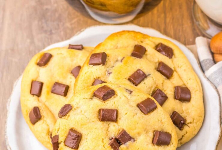 Levain Bakery-Style Cookies