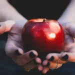Do you rinse an apple before eating it